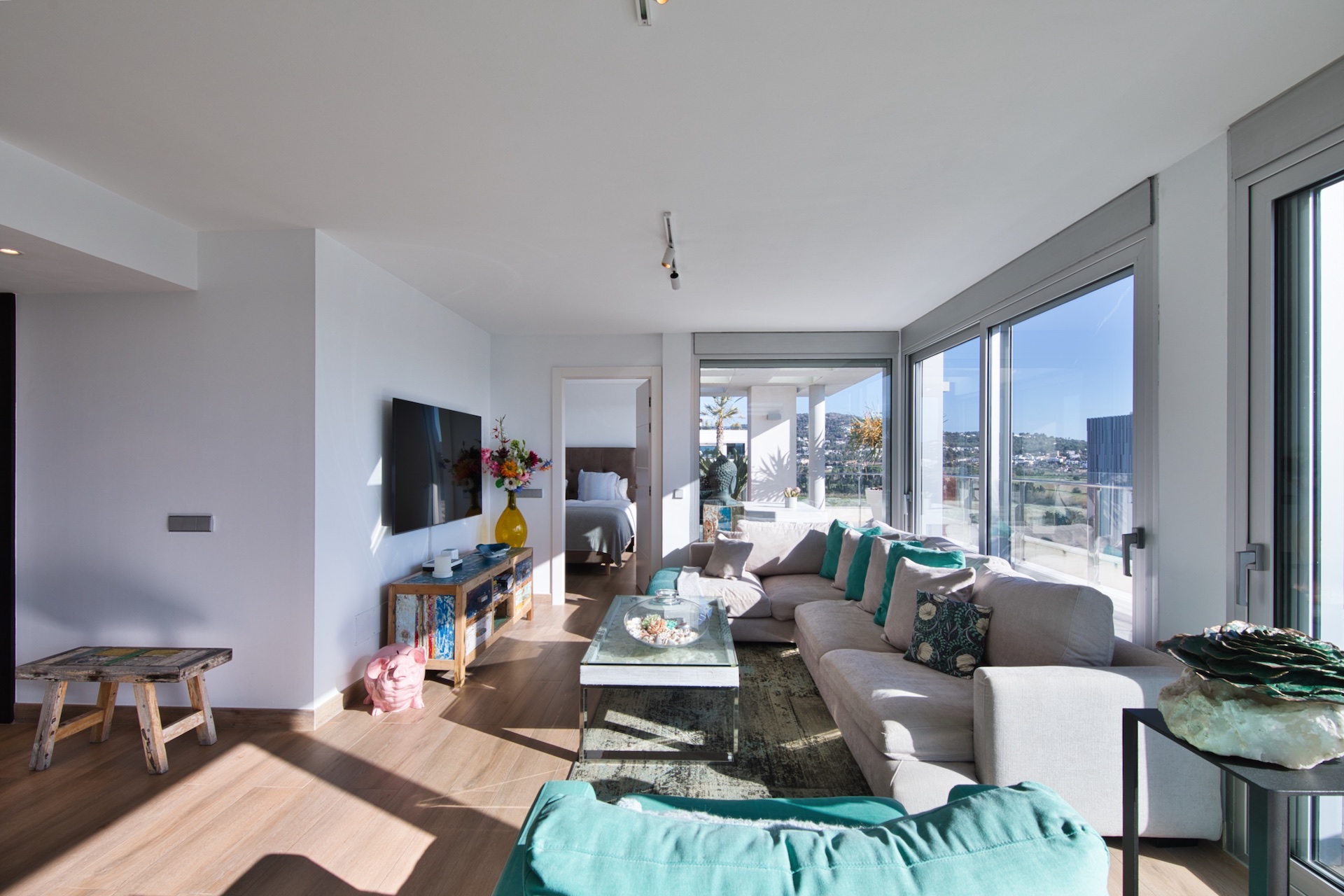 Resa Estates Ibiza te koop penthouse Marina botafoch for sale Ibiza living room.jpeg